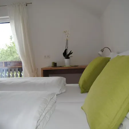 Landhuis Weingut Schlafgut Genussgut Lorenz *