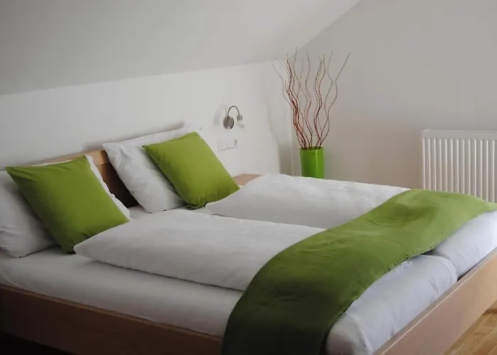 葛诺斯古特洛伦茨乡村旅馆 *