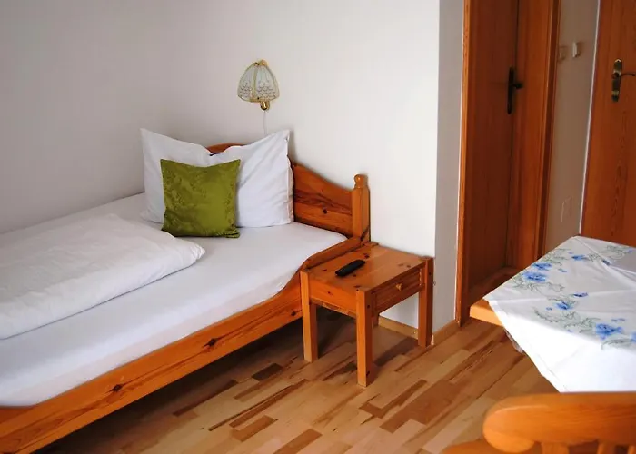 葛诺斯古特洛伦茨乡村旅馆 *